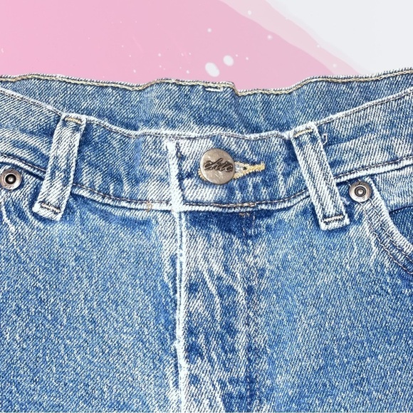 Vintage Chic Cuffed Shorts Womens Sz 6P Blue Denim Jean 5 Pocket Design - Picture 3 of 4